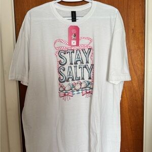 Gildan White Pink Graphic Short Sleeve Tee